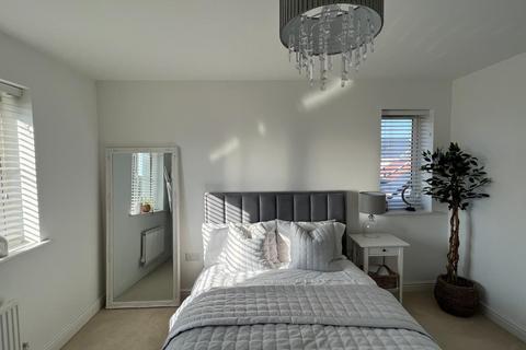 2 Allmand Drive, Folkestone, CT20 3FJ