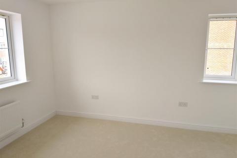2 Allmand Drive, Folkestone, CT20 3FJ