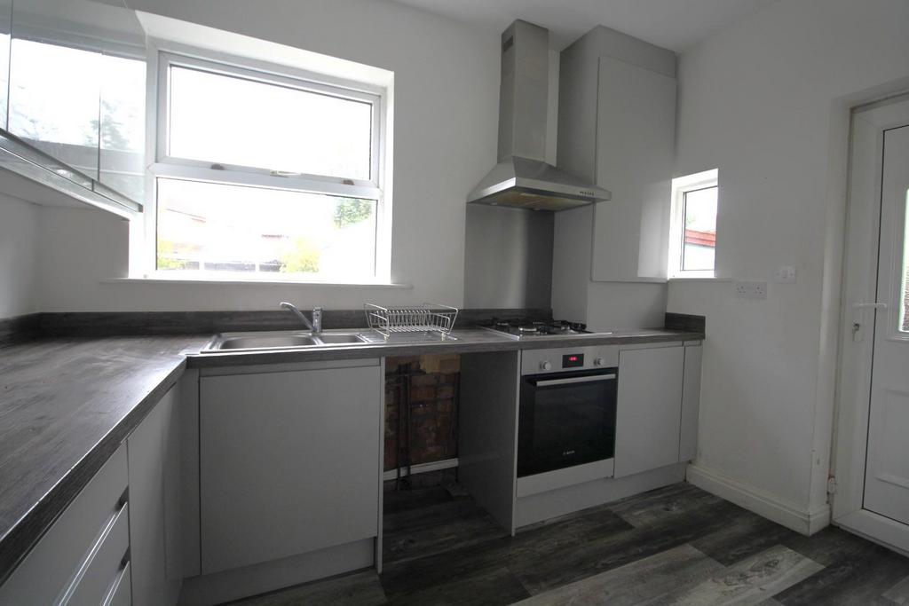 Roundwood Road, Manchester, M22 4BE 3 bed semidetached house for sale