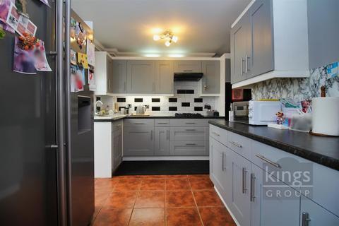54 Perry Spring, Harlow, CM17 9DQ