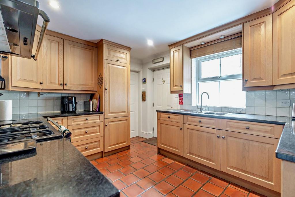 8559208-interior31-800.jpg