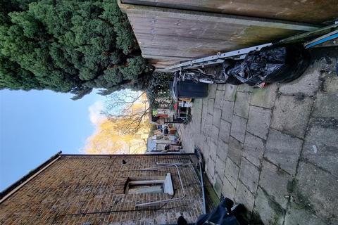 19 Cameron Road, Croydon, CR0 2SR