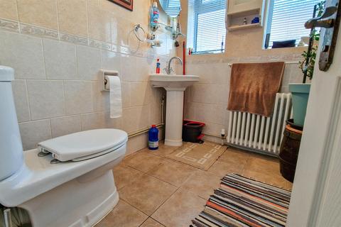 14 Ainsworth Road, Croydon, CR0 3SH