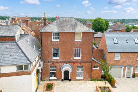 4 bedroom townhouse for sale, High Street, Lymington, Hampshire, so41