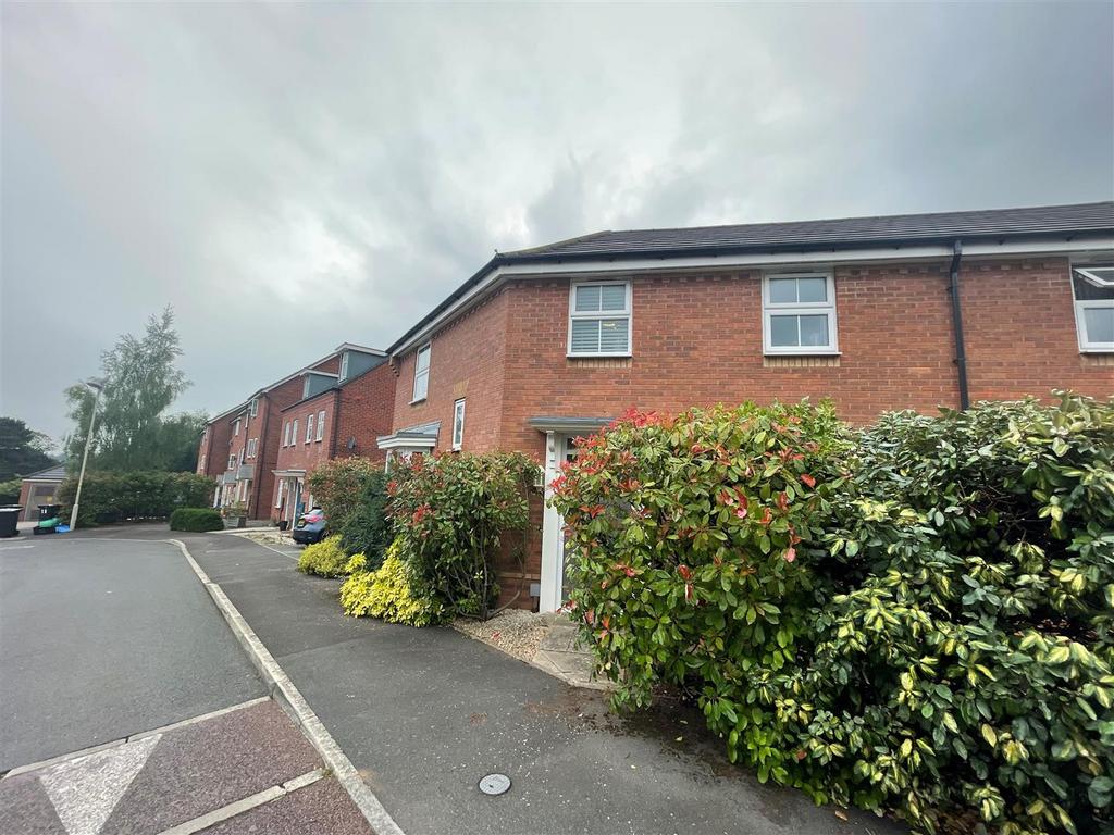 John Corbett Drive, Amblecote, DY8 4BJ 3 bed semidetached house £285,000