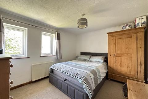 63 Killigrew Gardens, St Erme, Truro, TR4 9BT