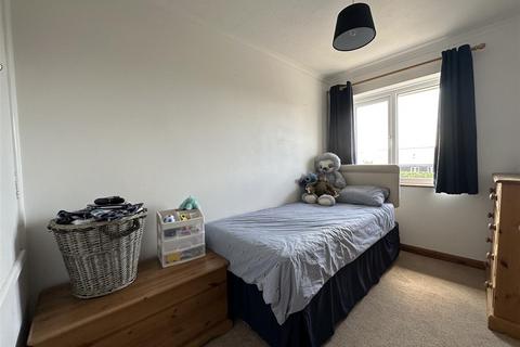63 Killigrew Gardens, St Erme, Truro, TR4 9BT