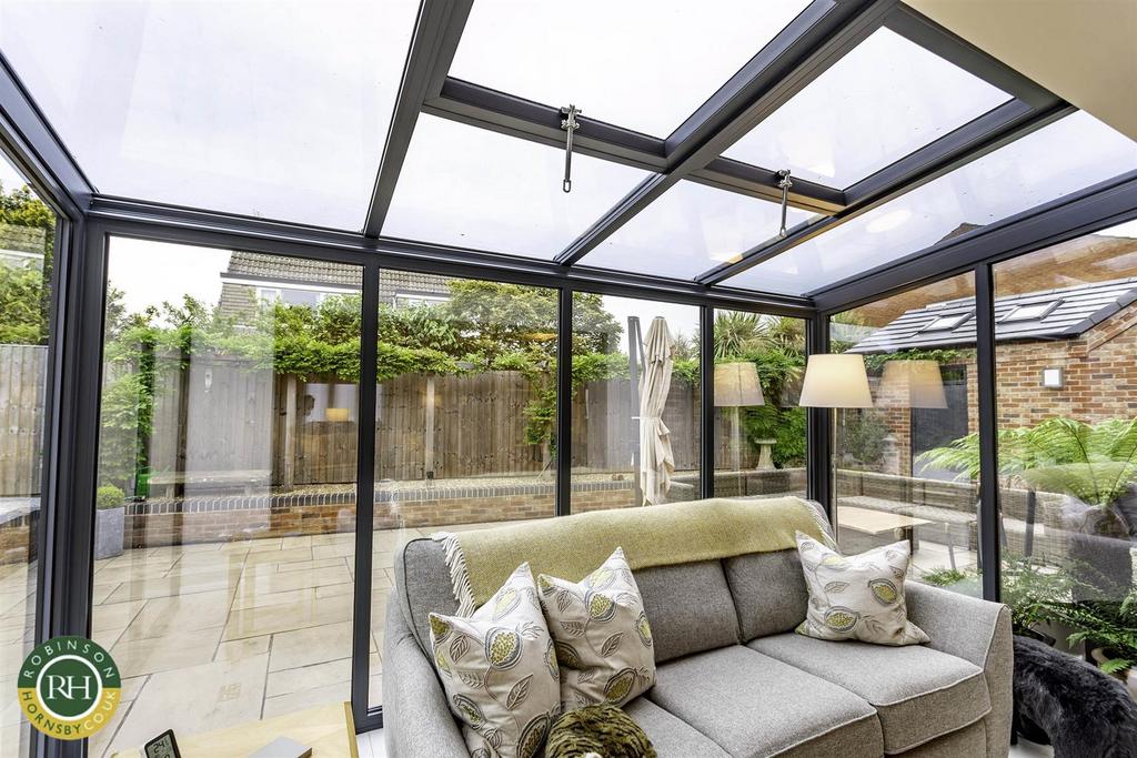 Garden room
