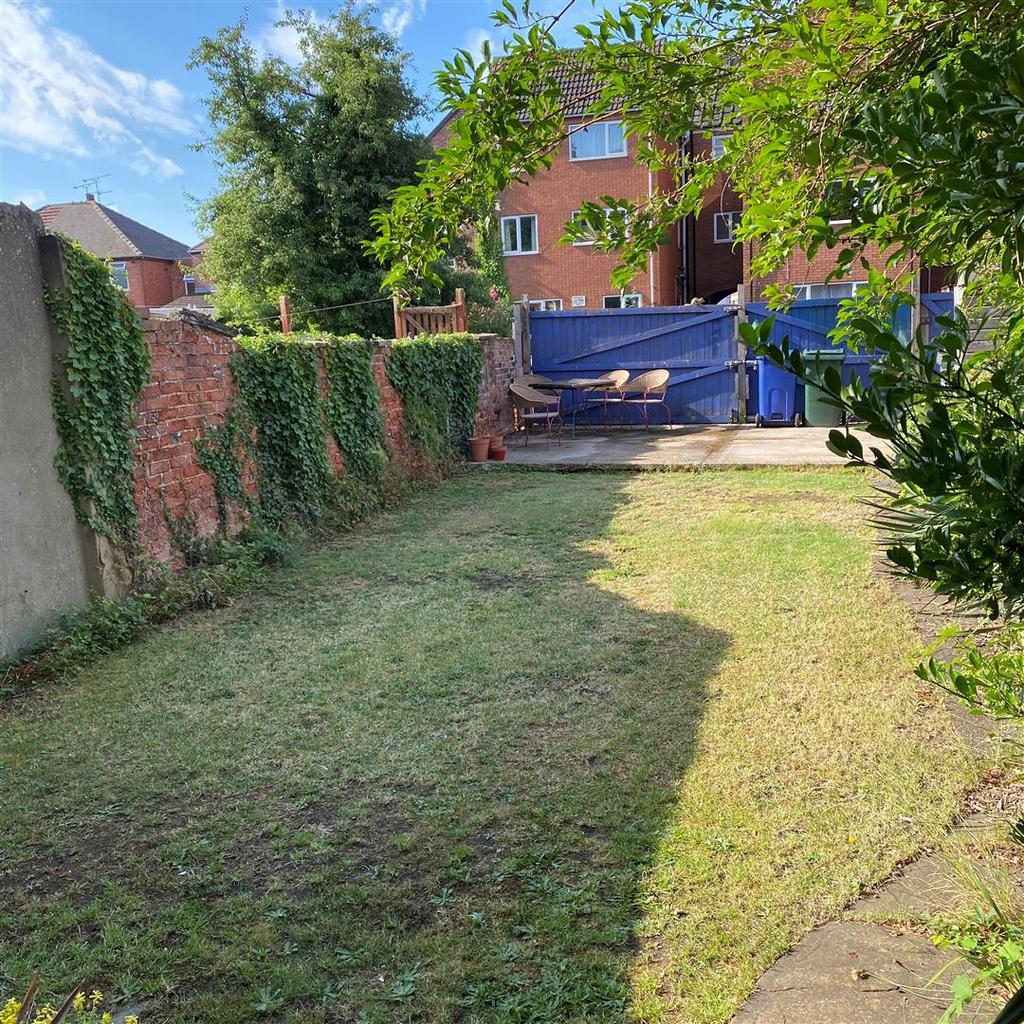 Flat garden1.jpg