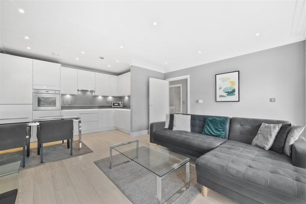 Park Royal, London NW10 2 bed flat for sale £425,000