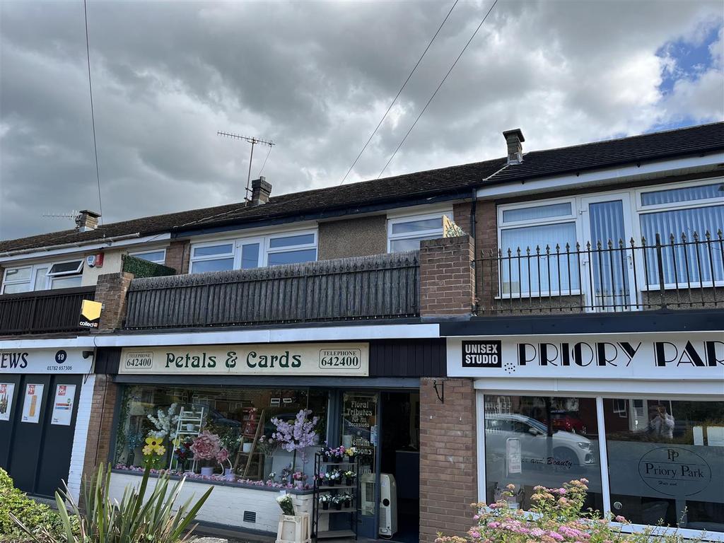 21A, Werburgh Drive, Trentham... 2 bed property £575 pcm (£133 pw)