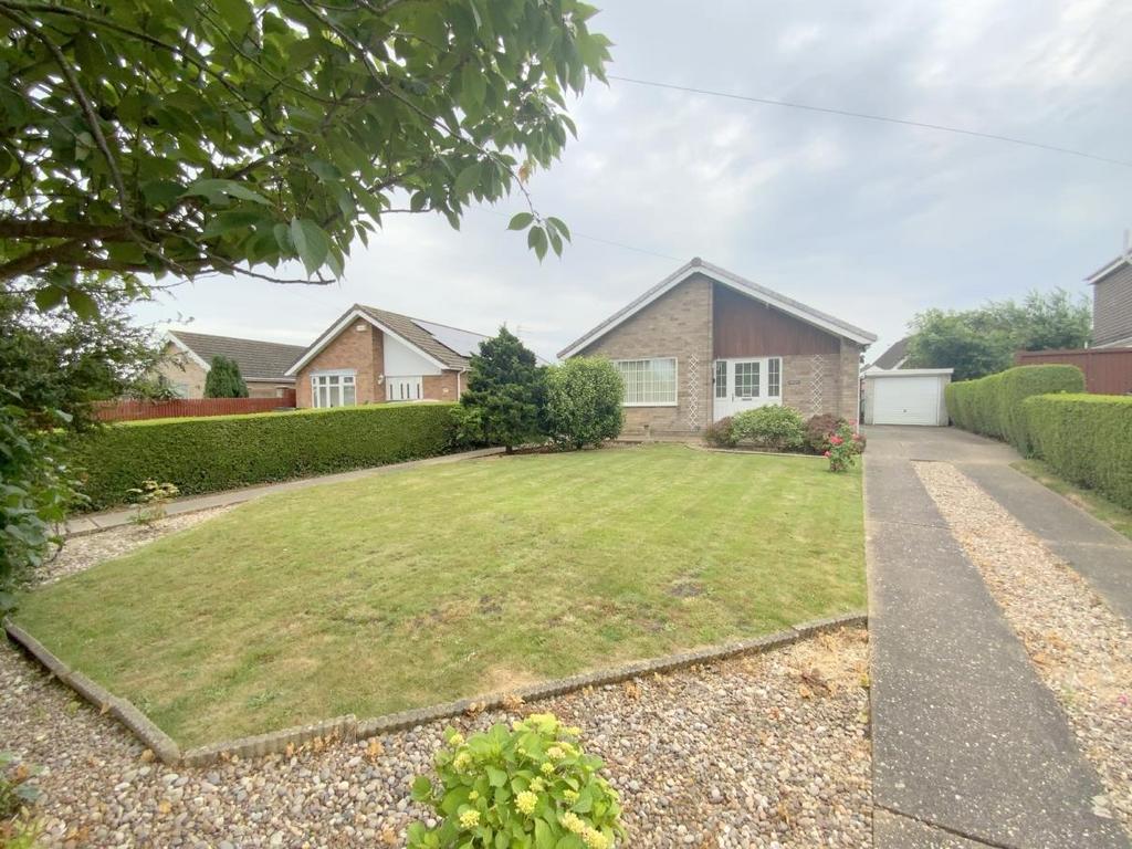 Maple Grove, Immingham 3 bed detached bungalow for sale £165,000