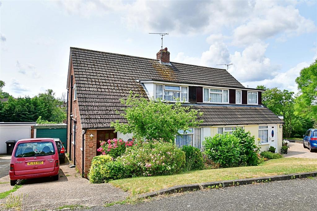 Mandeville Road, Hertford SG13 3 bed semidetached house for sale £