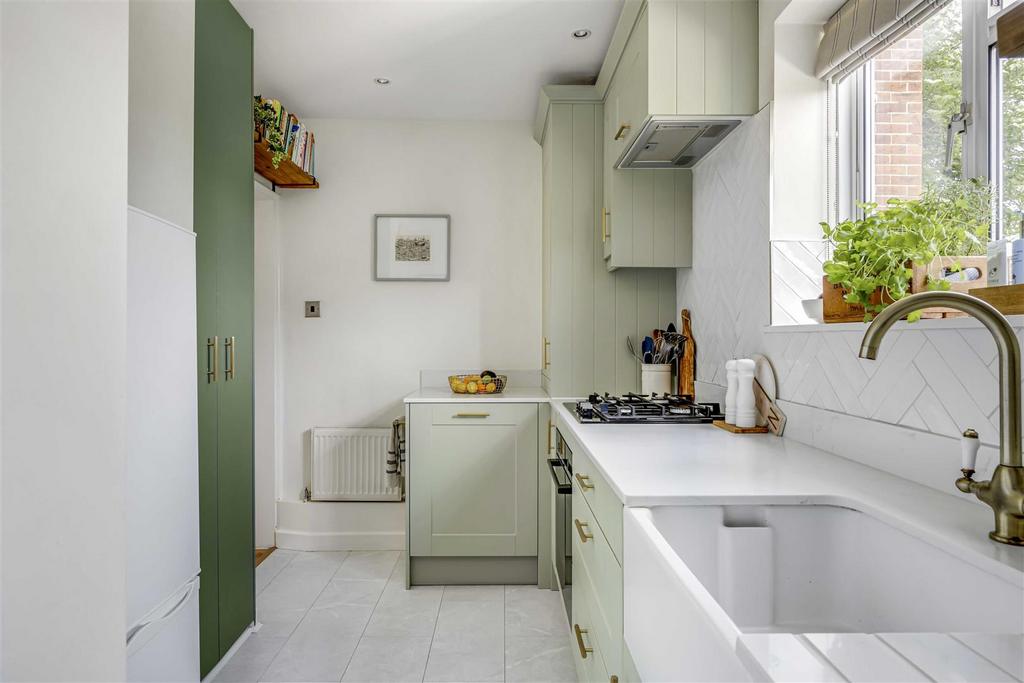 Hawkesbury Road, Putney, SW15 2 bed for sale £585,000