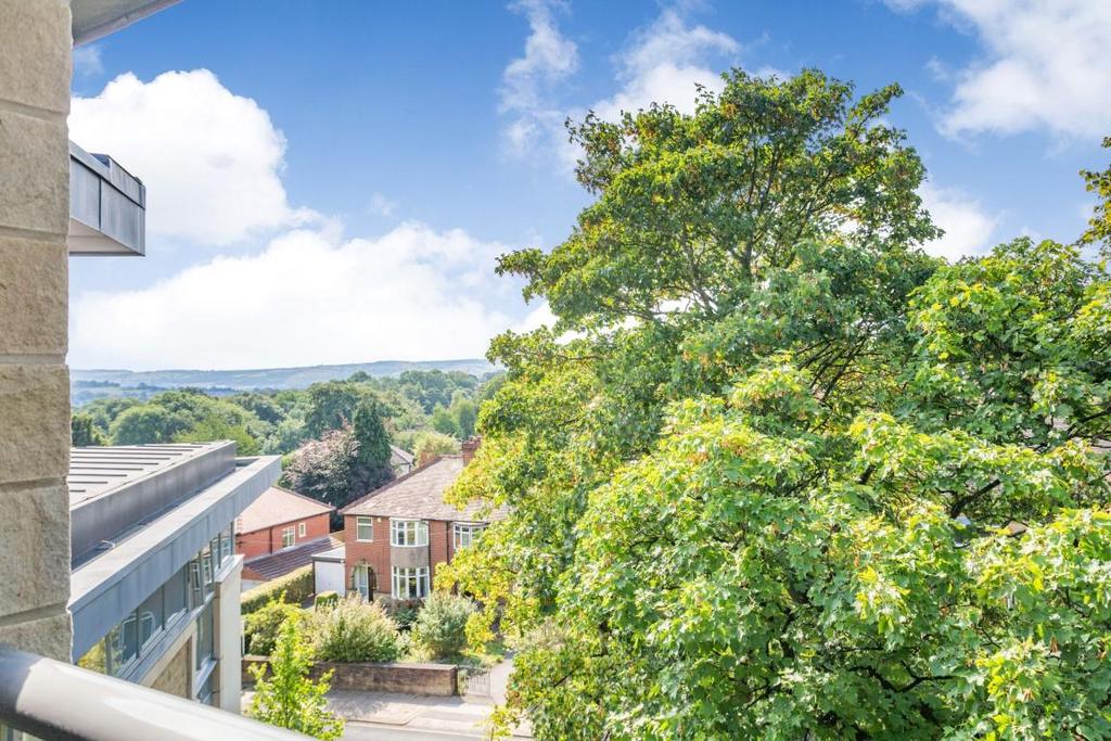 Trinity Court, Oxford Road, Halifax 2 bed apartment for sale £220,000