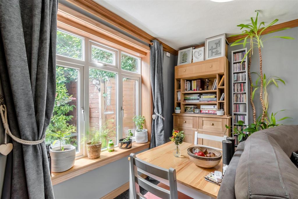 8559101-interior06.jpg