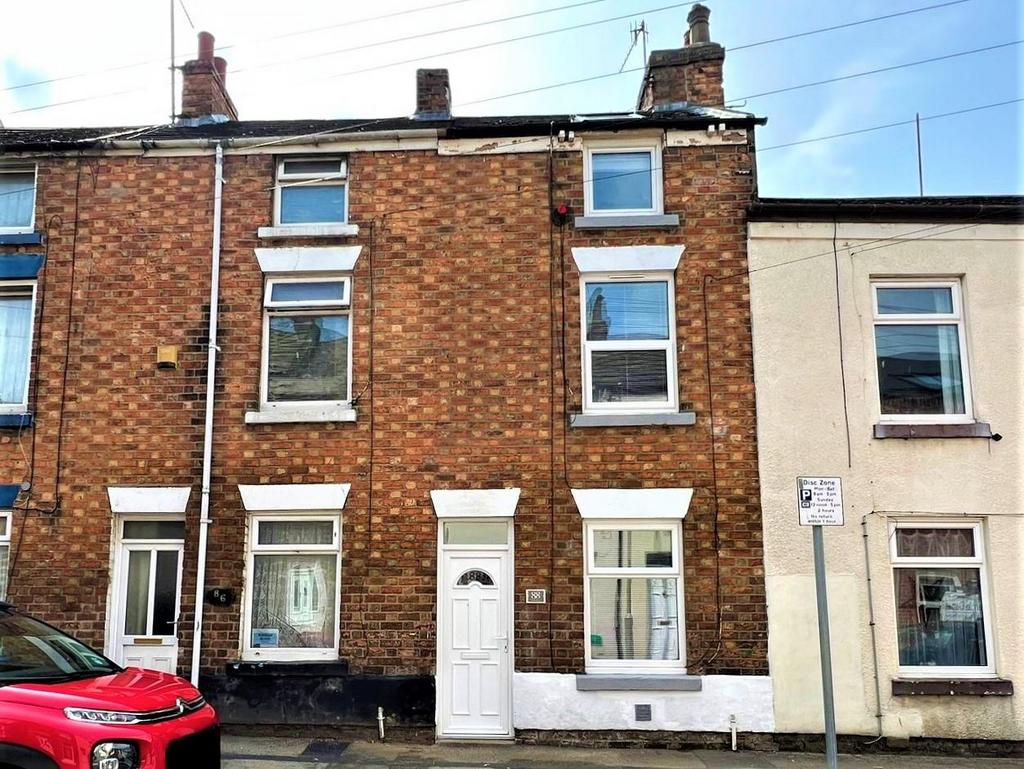 Nelson Street, Scarborough 2 bed terraced house - £115,000