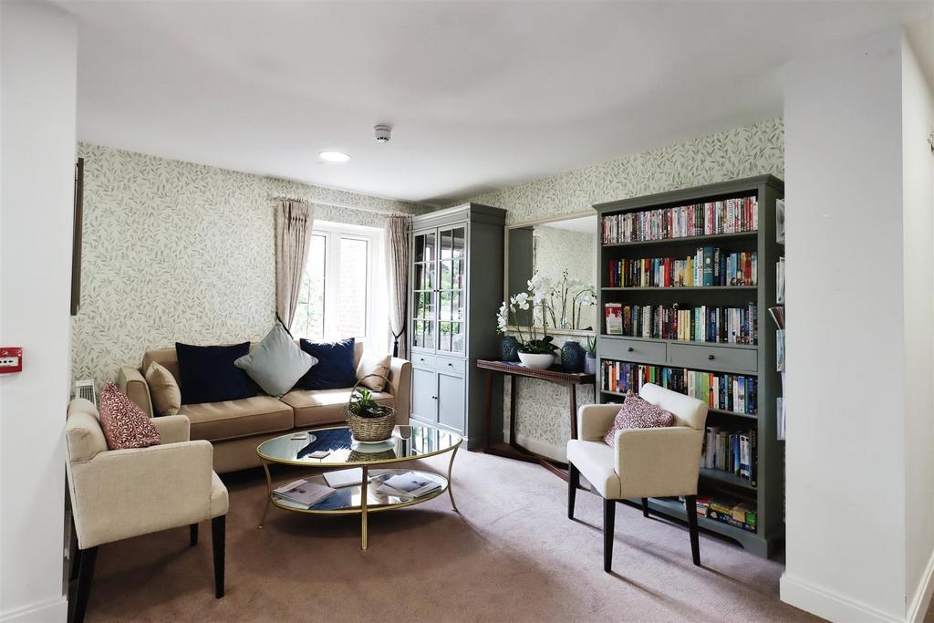 Homeowner's Lounge