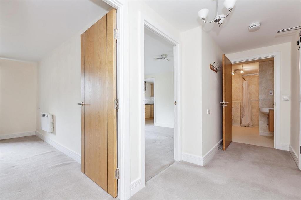 Hallway.jpg