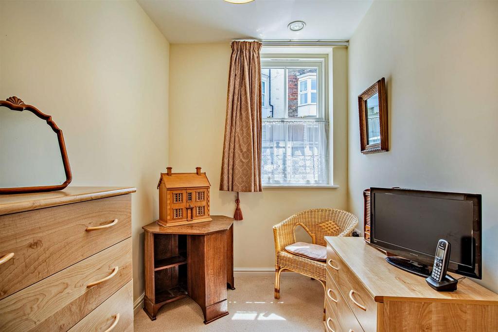 8557876-interior04-800.jpg