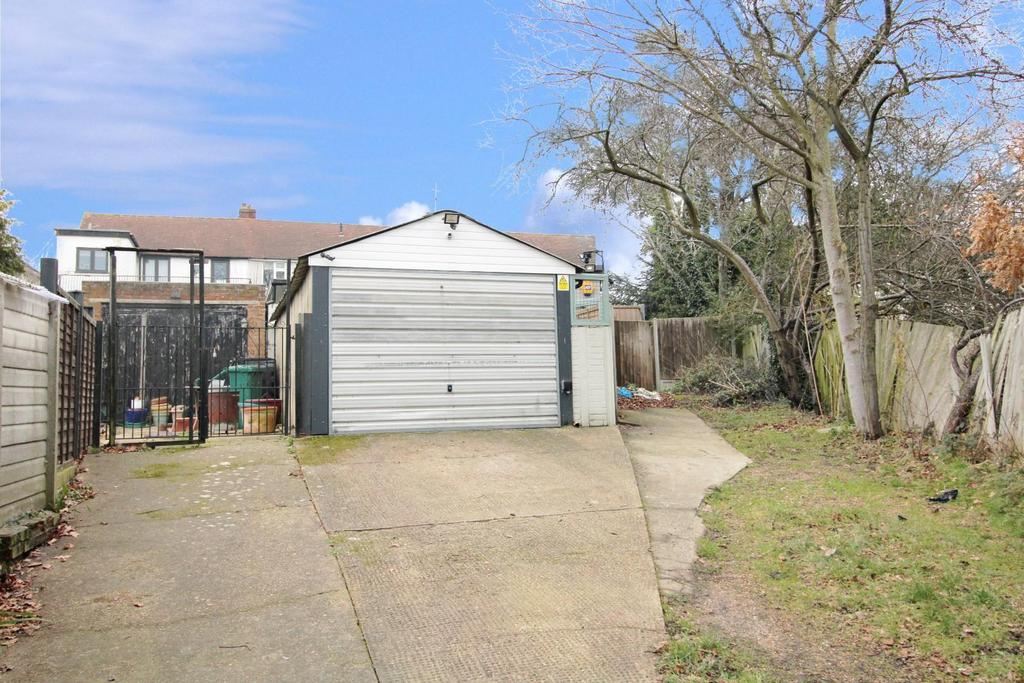 Detached Garage