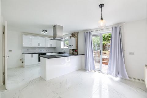 28 Acorn Way, London, SE23 2XU