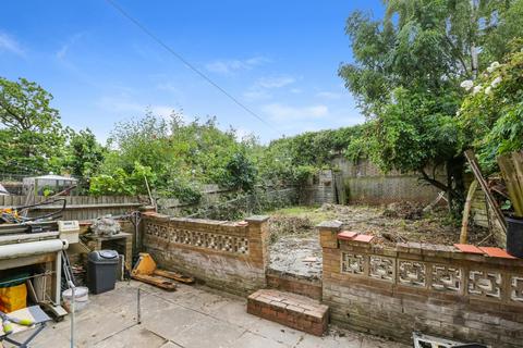 28 Acorn Way, London, SE23 2XU