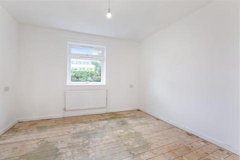 28 Acorn Way, London, SE23 2XU