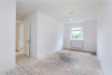 28 Acorn Way, London, SE23 2XU