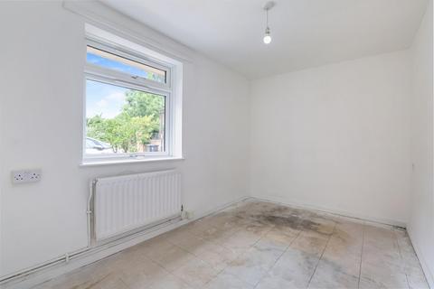 28 Acorn Way, London, SE23 2XU