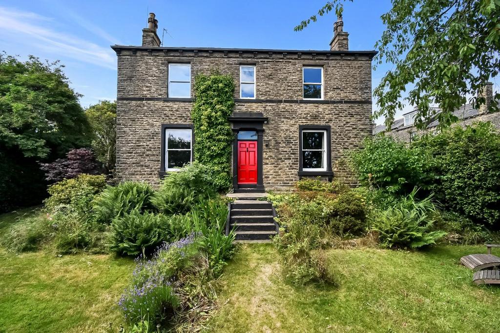 Leeds Road, Idle, Bradford 3 bed detached house for sale £399,950