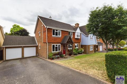 7 Merryfields, Strood, Rochester, ME2 3ND