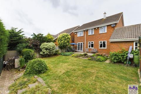 7 Merryfields, Strood, Rochester, ME2 3ND