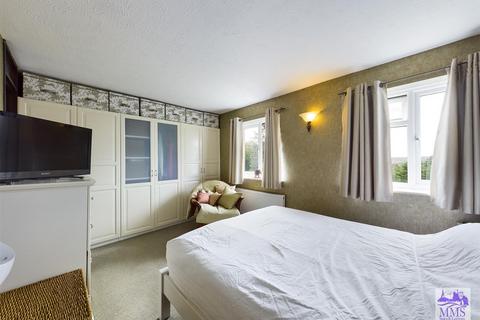 7 Merryfields, Strood, Rochester, ME2 3ND