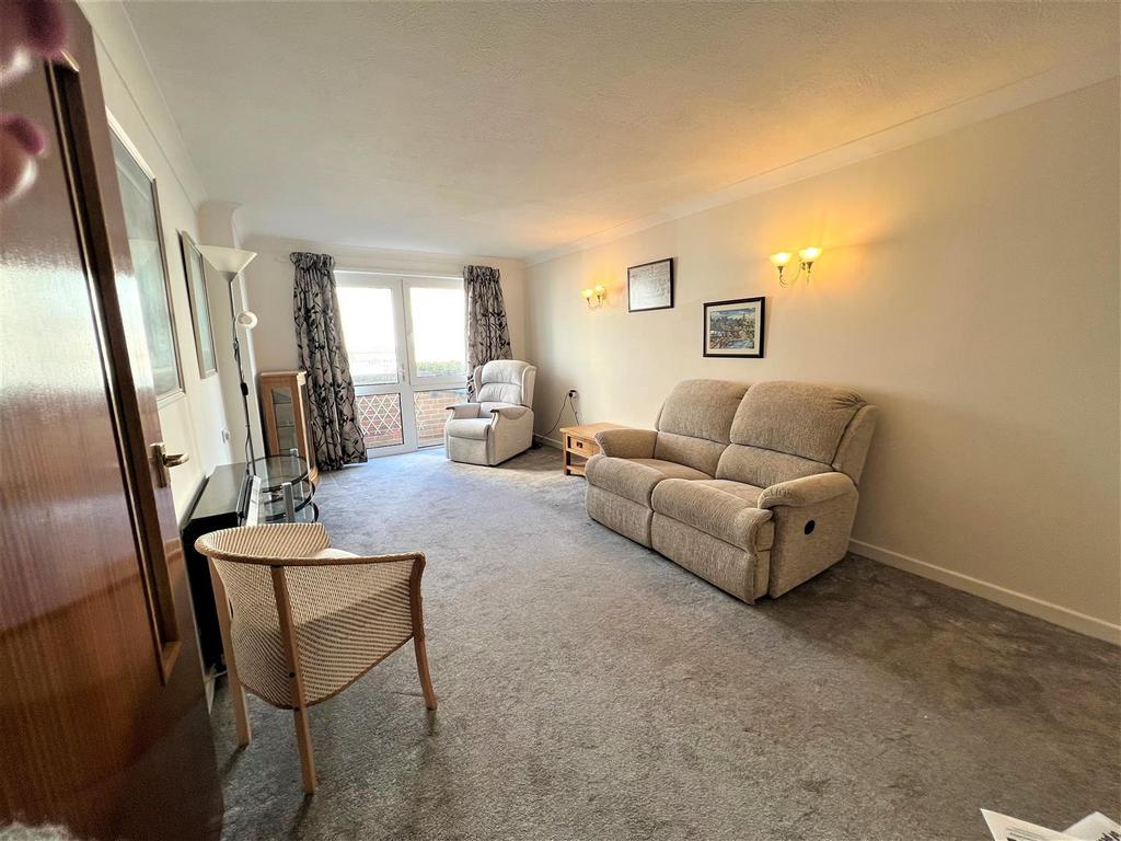 Homecove House, Holland Road, WestcliffOnSea 1 bed retirement