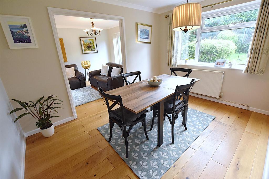 Hailsham Close, Battenhall, Worcester 4 bed detached house £450,000