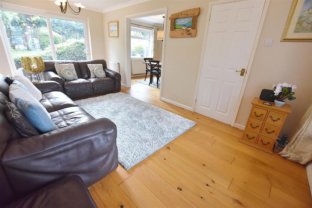 Hailsham Close, Battenhall, Worcester 4 bed detached house £450,000