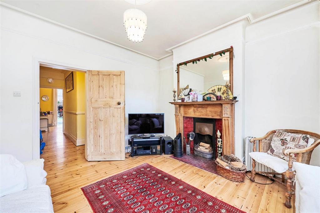 James Anderson - Temple Sheen Road London SW14 7 PY