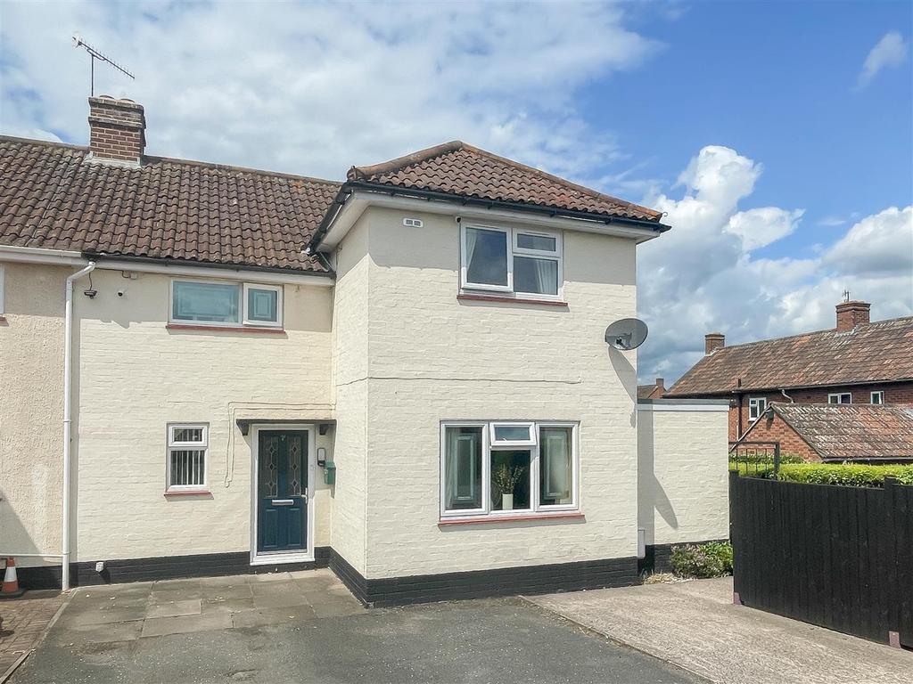 Gardens Walk, UptonUponSevern, Worcester 3 bed semidetached house