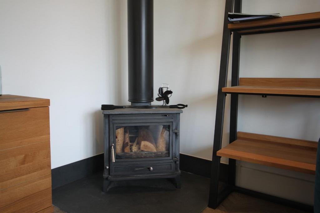 Log burner.JPG