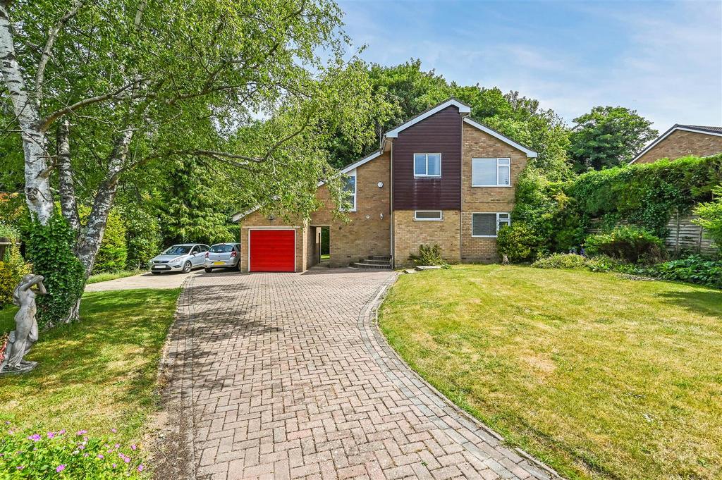 London Road, Andover 4 bed detached house for sale £475,000