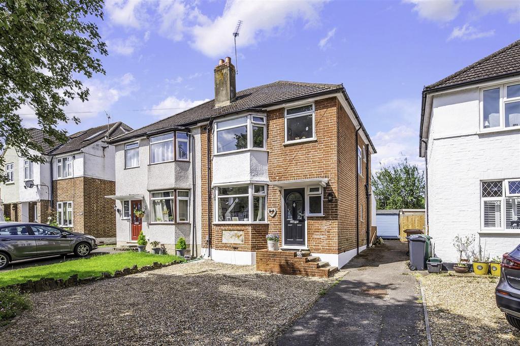 Chipstead Way, Banstead 3 bed semidetached house for sale £595,000