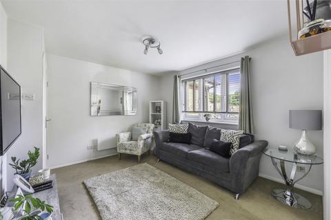 1 bedroom apartment for sale, Dunnymans Road, Banstead