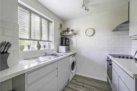 1 bedroom apartment for sale, Dunnymans Road, Banstead