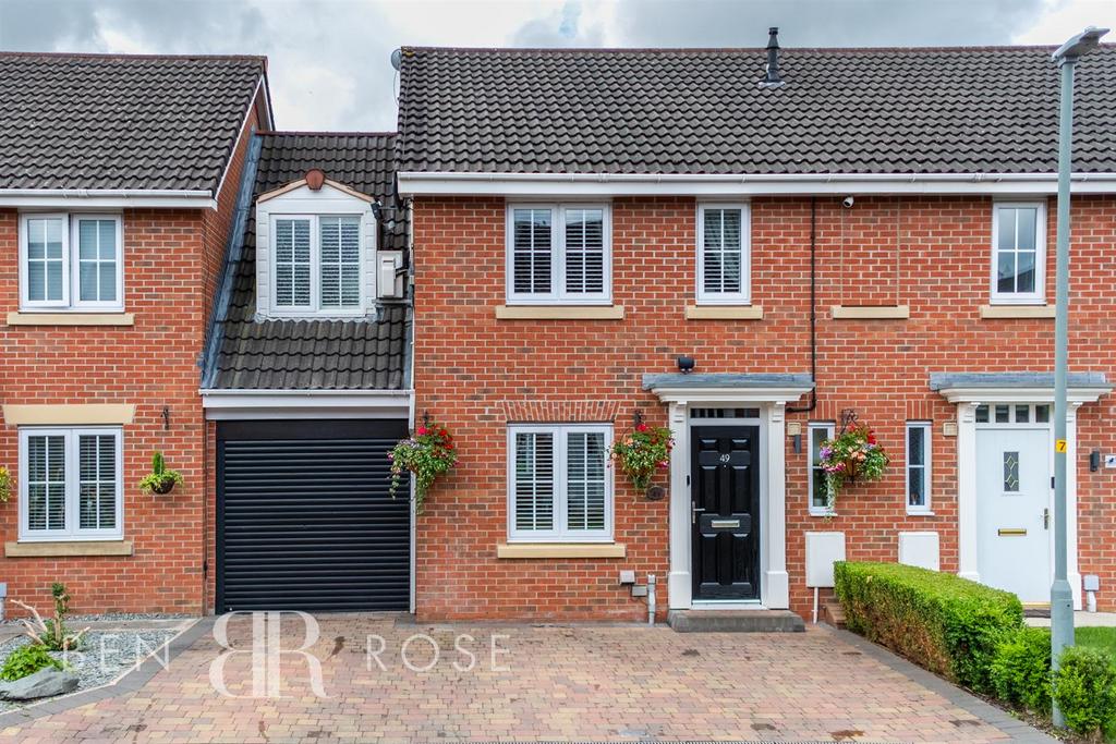 Marine Crescent, Buckshaw Village, Chorley 3 bed terraced house for