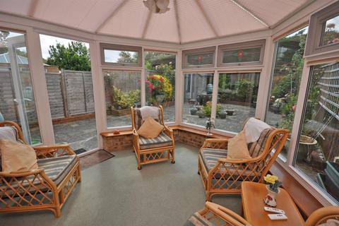 4 Blacksmiths Copse, Hailsham, BN27 3XB