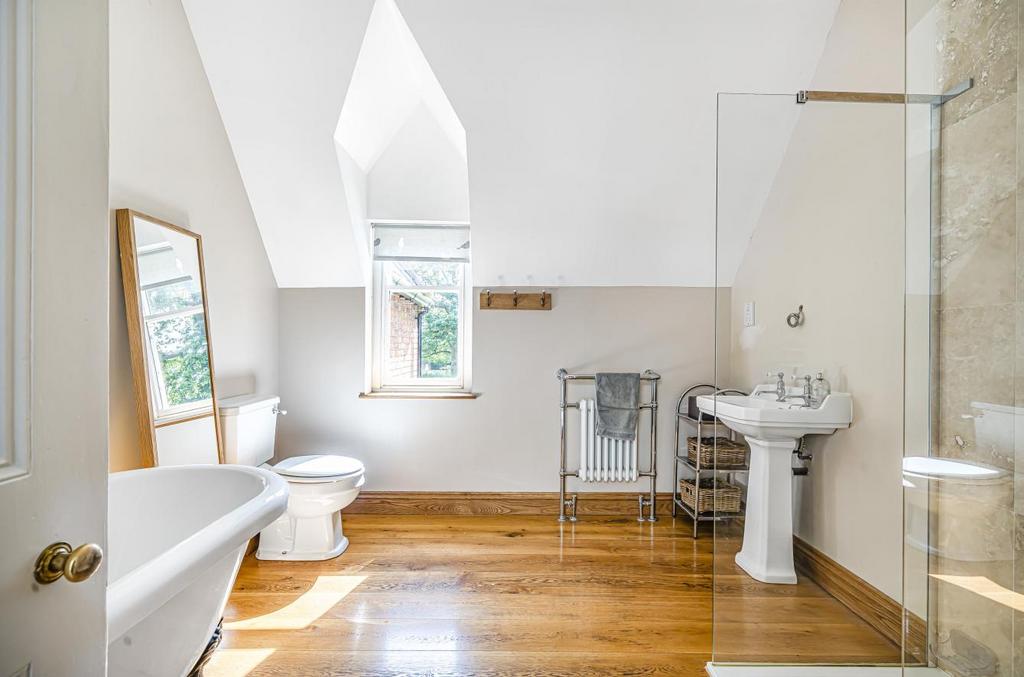 Family bathroom
