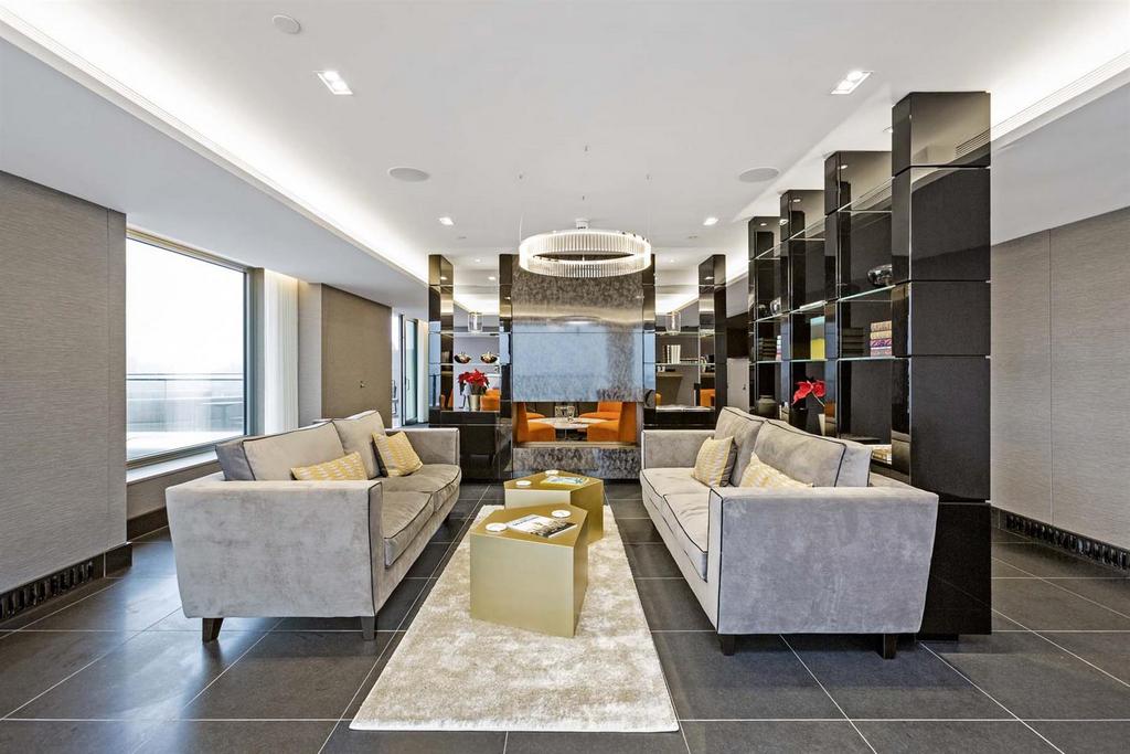 Skyline Club Lounge