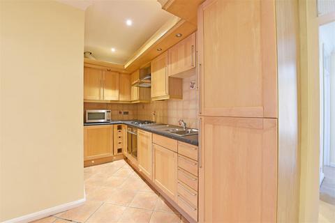 2 bedroom flat to rent, Upper Richmond Road West, East Sheen, SW14