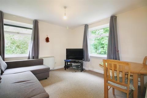 2 bedroom flat for sale, Leecrest House, Doncaster Road, Barnsley